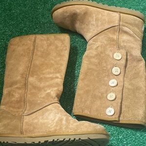 Uggs chestnut boots size 7